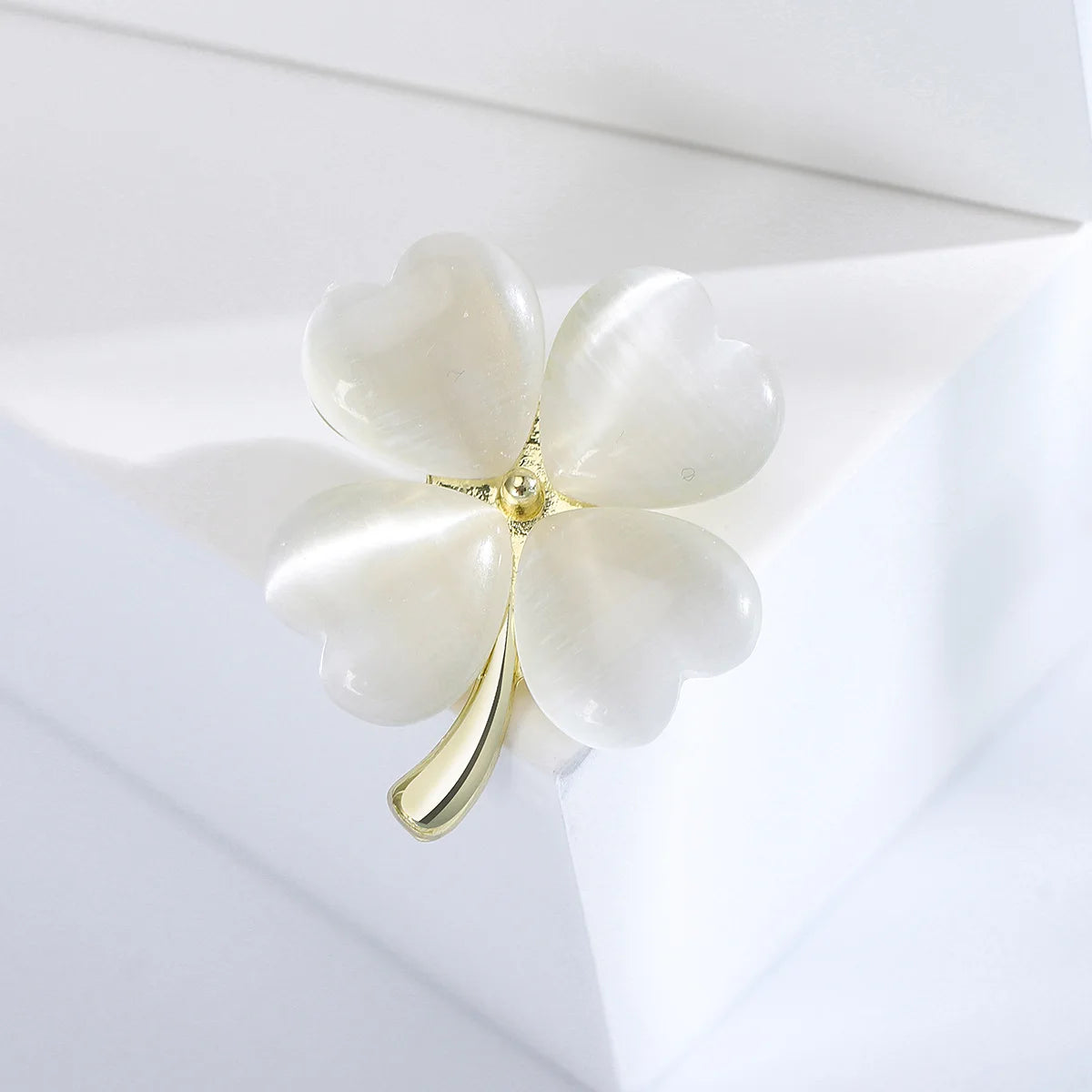 Broches à fleurs en cristal, bijoux de luxe, épingles à revers, écharpe, boucle, accessoires, bijoux à la mode