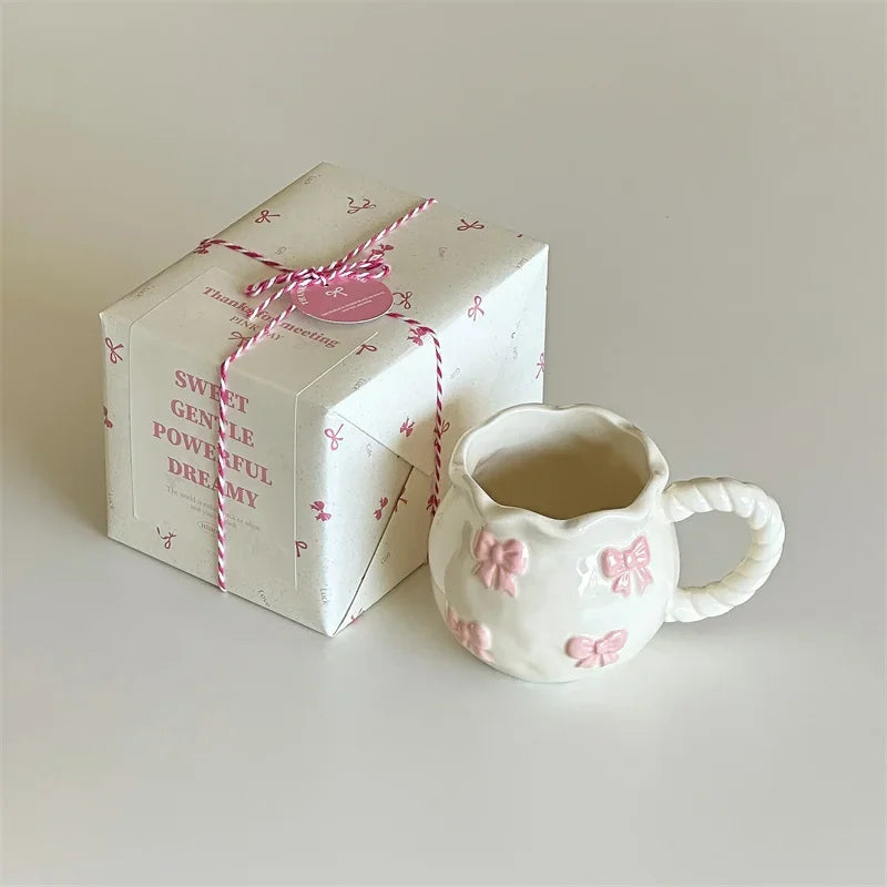 Tasse à café en céramique avec nœud rose irrégulier, tasse en Relief faite à la main, tasse à café pour la maison, tasse à lait pour petit déjeuner, cadeau d'anniversaire, nouveau