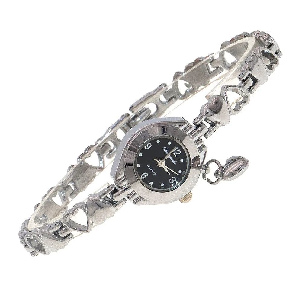 Montre-bracelet à quartz avec pendentif coeur pour femme, petit cadran, mode, mignon, vente en gros, nouveauté