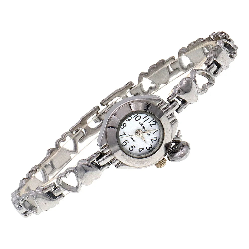 Montre-bracelet à quartz avec pendentif coeur pour femme, petit cadran, mode, mignon, vente en gros, nouveauté