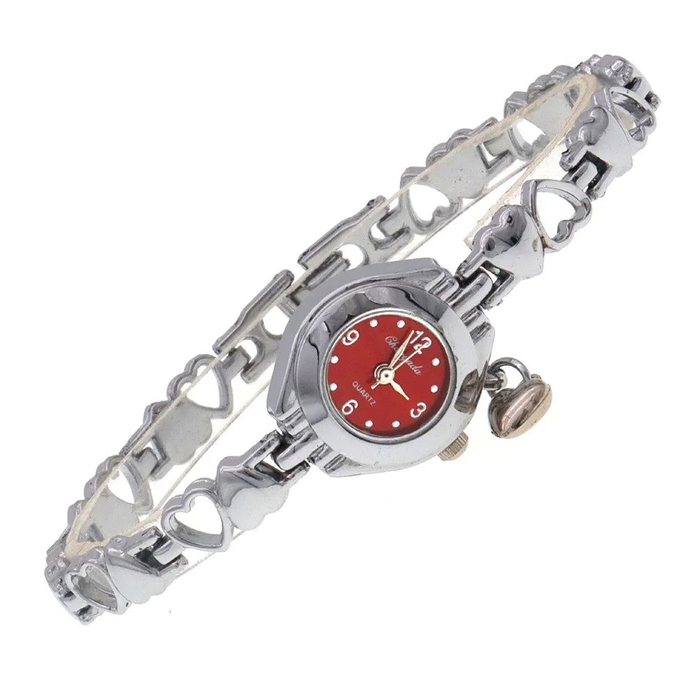 Montre-bracelet à quartz avec pendentif coeur pour femme, petit cadran, mode, mignon, vente en gros, nouveauté