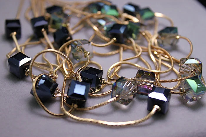 Nouveaux accessoires de bijoux en cristal de mode européenne, collier Long de perles de cristal autrichien, colliers et pendentifs en chaîne de pull pour femmes