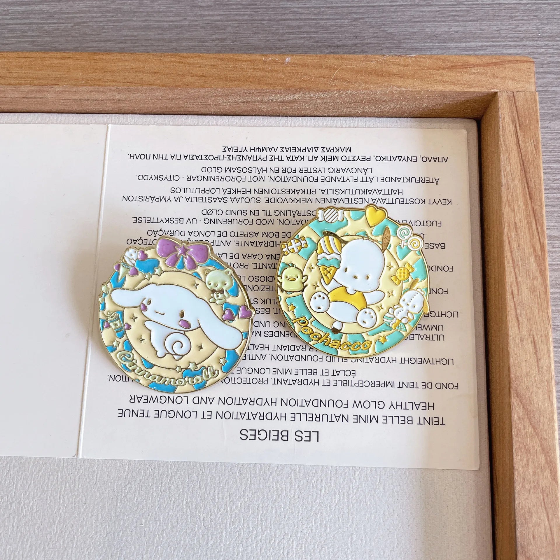 Sanrio broches Badges broche Hello Kitty Kuromi cannelle dessin animé épinglettes en métal pour étudiant sac à dos bijoux accessoires cadeau - Bloopop